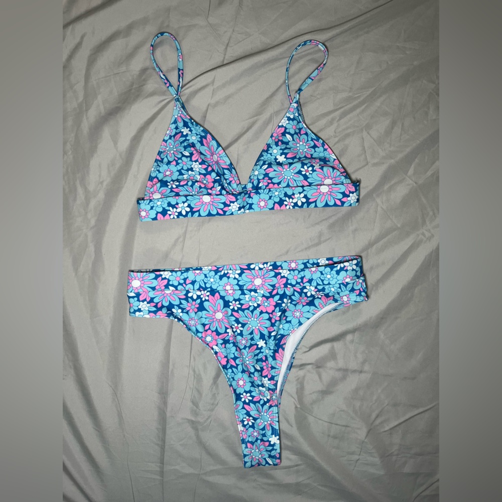 SHEIN Blue Floral Bikini Set